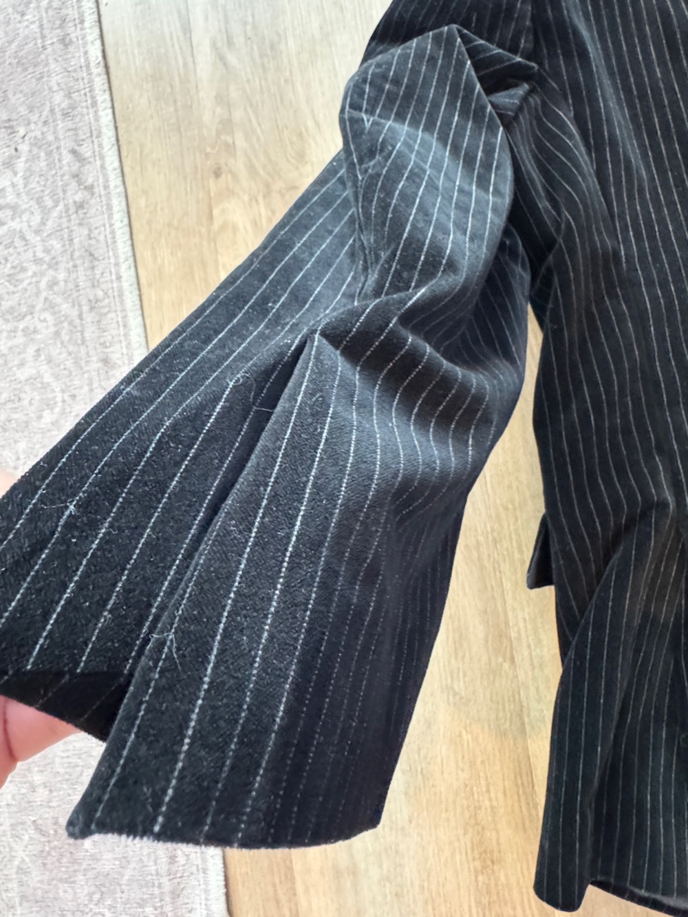 Jos. A. Bank Velvet Blazer 46R Slim Fit Sport Coat Black Pinstriped Mens - Picture 9 of 9